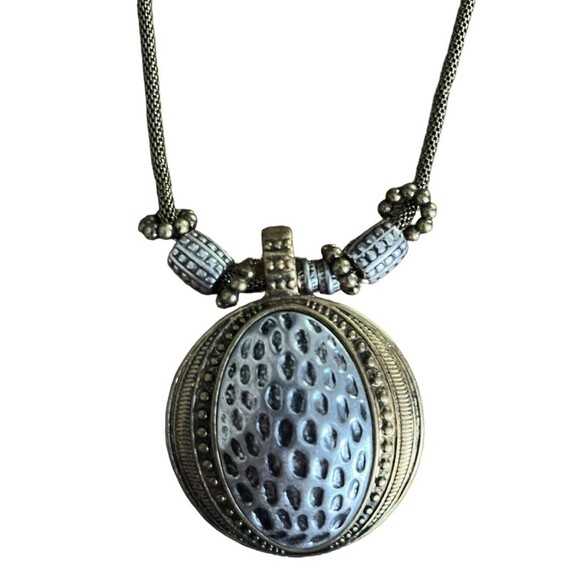 Premier Designs Society Pendant Statement Necklace Textured Silver Bronze Tone - Picture 2 of 4